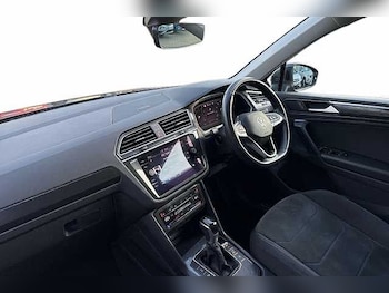 Used Volkswagen Tiguan 2021 for sale - 76986639: Photo