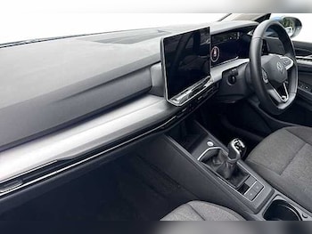 Used Volkswagen Golf 2024 for sale - 77189128: Photo