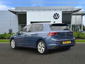 Used Volkswagen Golf 2024 for sale - 77189128: Photo