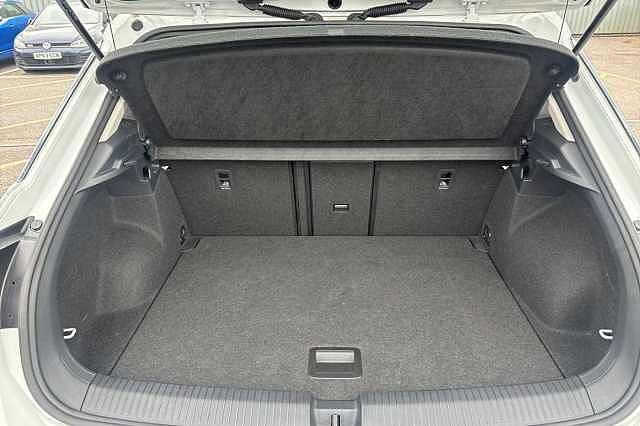 Used Volkswagen T-Roc 2022 for sale - 76106690: Photo 11