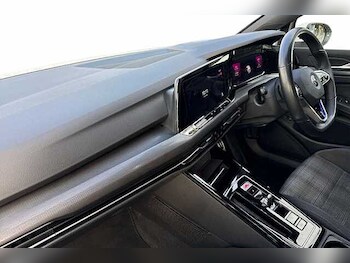 Used Volkswagen Golf 2022 for sale - 77303417: Photo