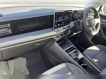 Used Volkswagen Tiguan 2025 for sale - 76127562: Photo 2