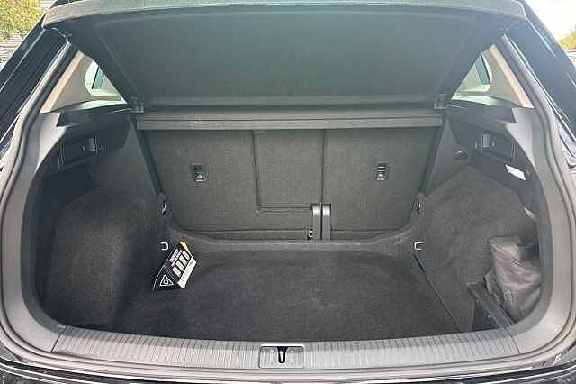 Used Volkswagen Tiguan 2023 for sale - 76106681: Photo 11