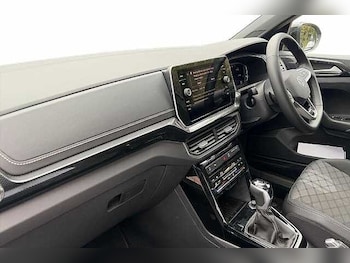 Used Volkswagen T-Cross 2025 for sale - 77901801: Photo