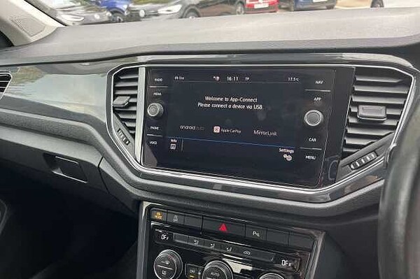 Used Volkswagen T-Roc 2019 for sale - 76119788: Photo 13