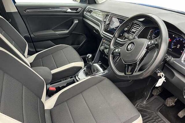 Used Volkswagen T-Roc 2019 for sale - 76119788: Photo 6