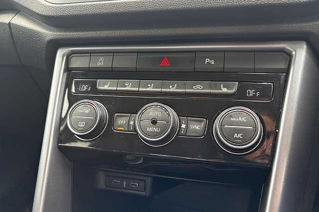 Used Volkswagen T-Roc 2022 for sale - 78083852: Photo 24