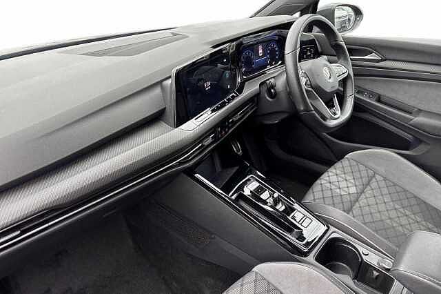 Used Volkswagen Golf 2022 for sale - 76490979: Photo 2