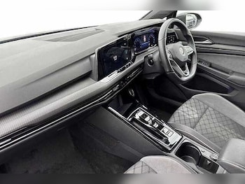 Used Volkswagen Golf 2022 for sale - 76490979: Photo