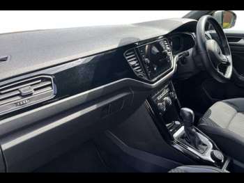 Used Volkswagen T-Roc 2021 for sale - 74709475: Photo