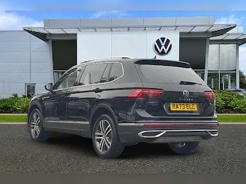 Used Volkswagen Tiguan Allspace 2023 for sale - 77916279: Photo