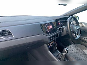 Used Volkswagen Polo 2022 for sale - 77201085: Photo