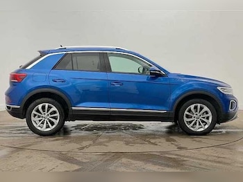 Used Volkswagen T-Roc 2025 for sale - 79536603: Photo
