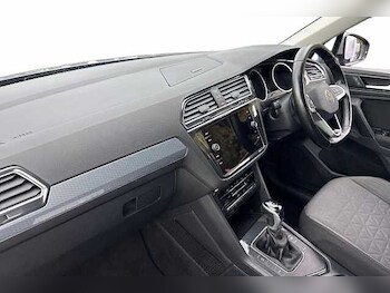 Used Volkswagen Tiguan 2021 for sale - 76510548: Photo