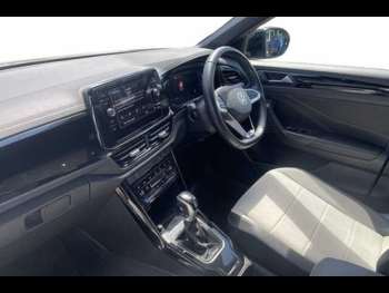 Used Volkswagen T-Roc 2023 for sale - 75112631: Photo