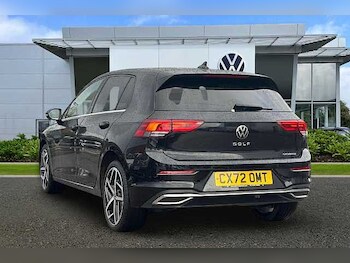 Used Volkswagen Golf 2022 for sale - 76510550: Photo