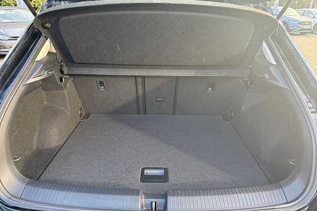 Used Volkswagen T-Roc 2023 for sale - 76706673: Photo 11