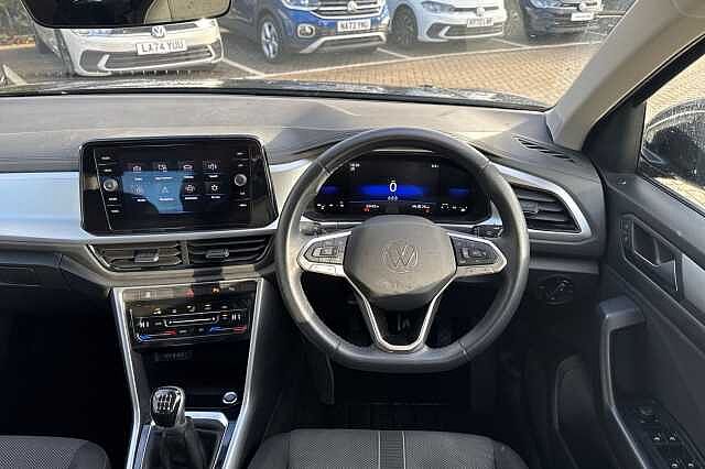 Used Volkswagen T-Roc 2023 for sale - 76706673: Photo 14