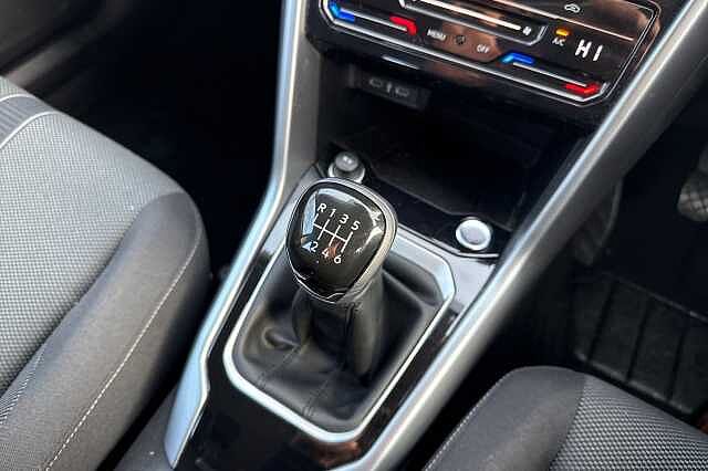 Used Volkswagen T-Roc 2023 for sale - 76706673: Photo 19