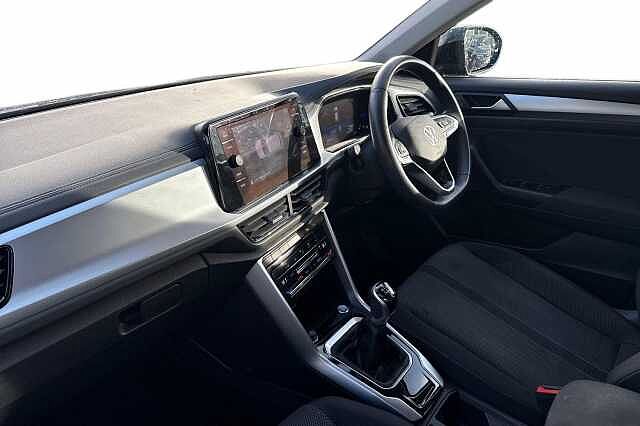 Used Volkswagen T-Roc 2023 for sale - 76706673: Photo 2