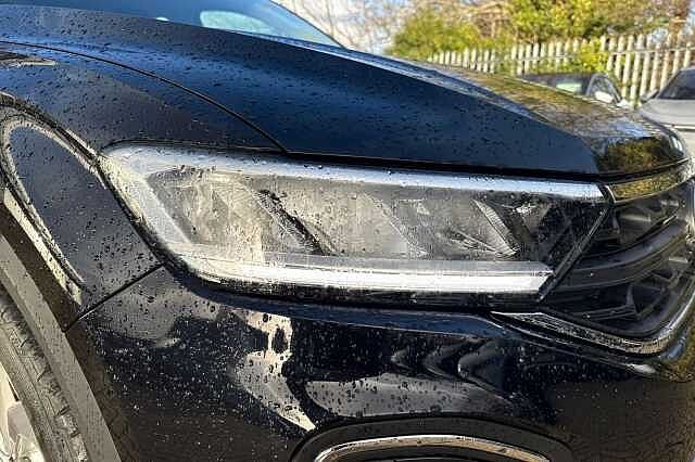 Used Volkswagen T-Roc 2023 for sale - 76706673: Photo 21