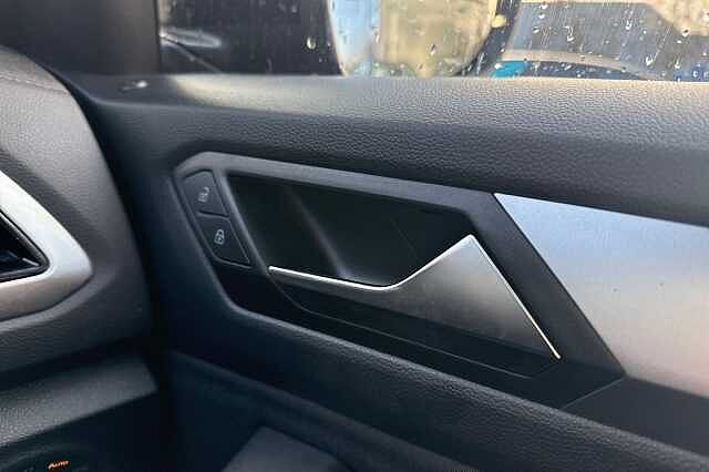 Used Volkswagen T-Roc 2023 for sale - 76706673: Photo 29