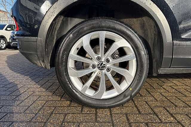 Used Volkswagen T-Roc 2023 for sale - 76706673: Photo 5