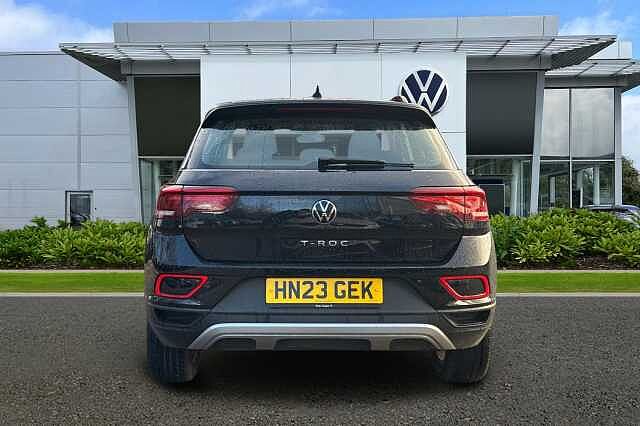 Used Volkswagen T-Roc 2023 for sale - 76706673: Photo 9