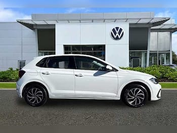 Used Volkswagen Polo 2024 for sale - 79650109: Photo