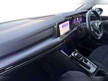 Used Volkswagen Golf 2022 for sale - 77038698: Photo