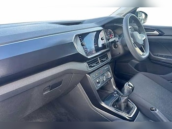 Used Volkswagen T-Cross 2021 for sale - 76330069: Photo