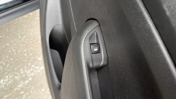 Used Vauxhall Crossland 2021 for sale - 76302859: Photo 28