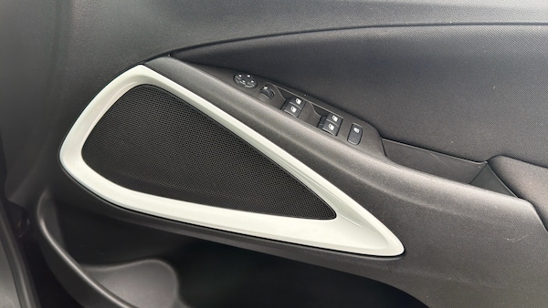 Used Vauxhall Crossland 2021 for sale - 76302859: Photo 30