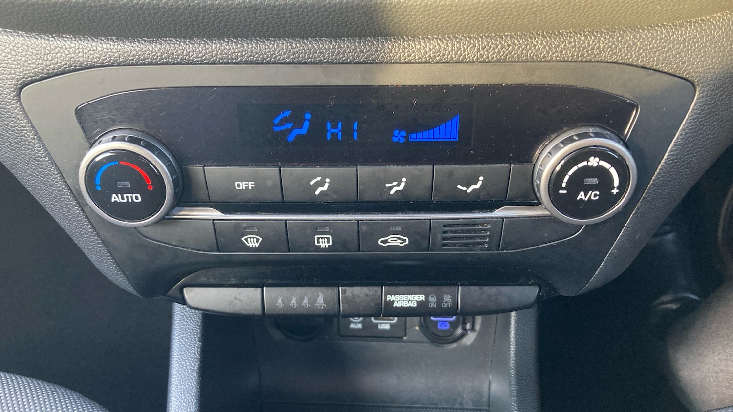 Used Hyundai i20 2019 for sale - 77774362: Photo 41