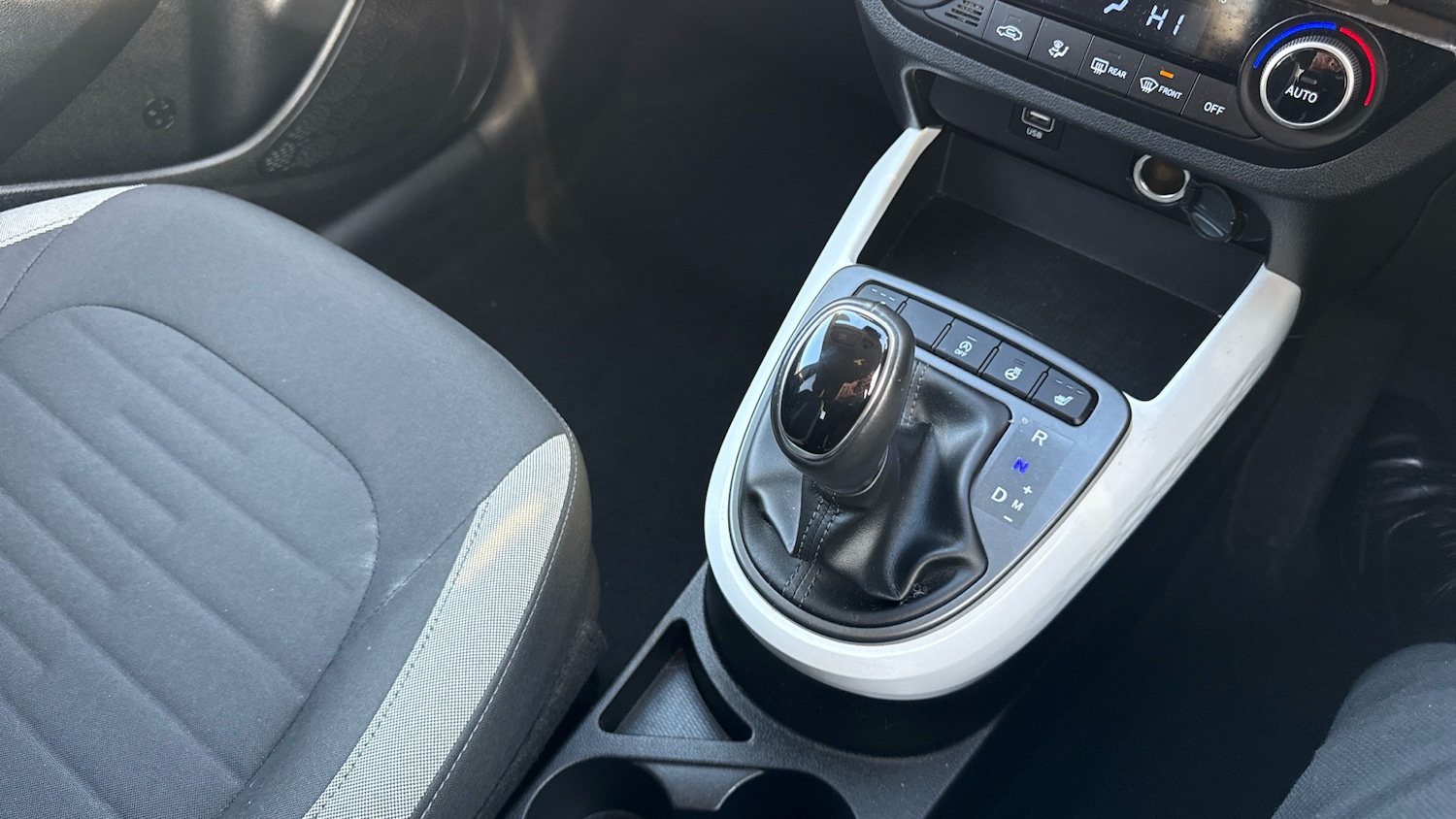 Used Hyundai i10 2022 for sale - 76681608: Photo 13