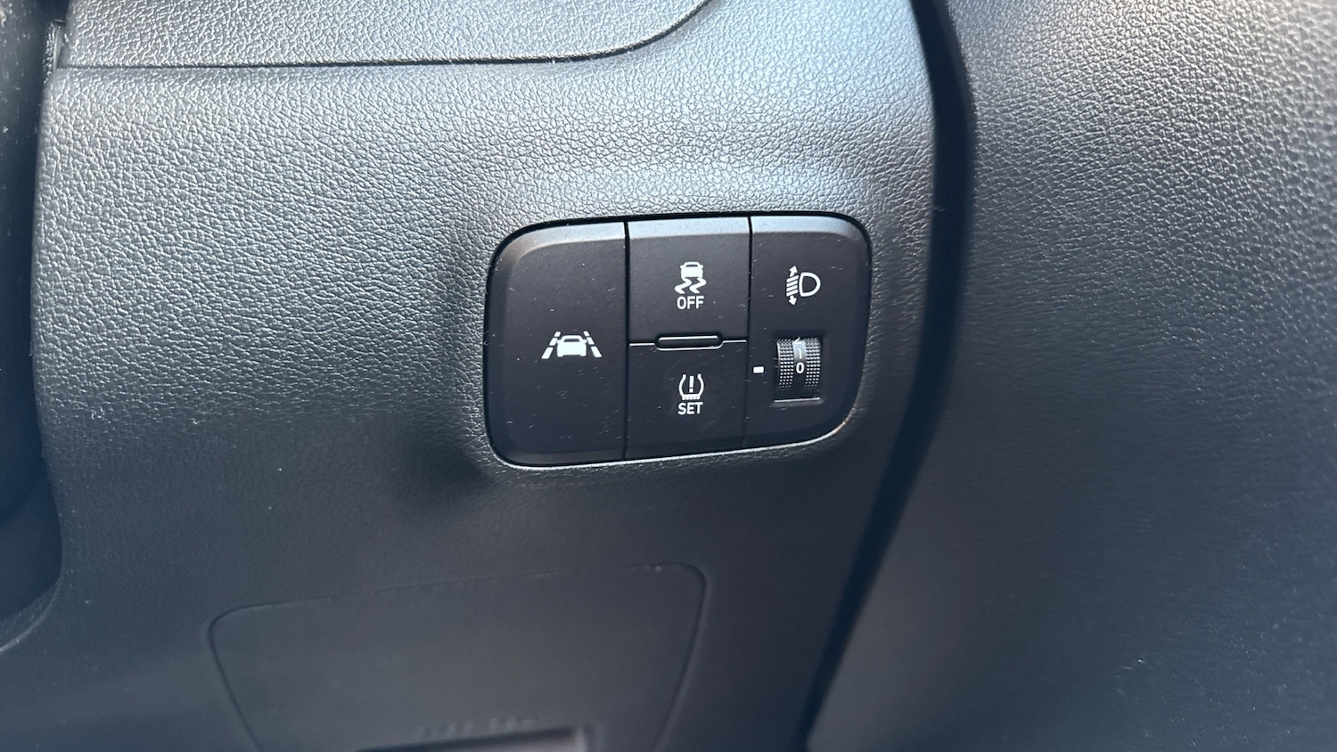 Used Hyundai i10 2022 for sale - 76681608: Photo 29