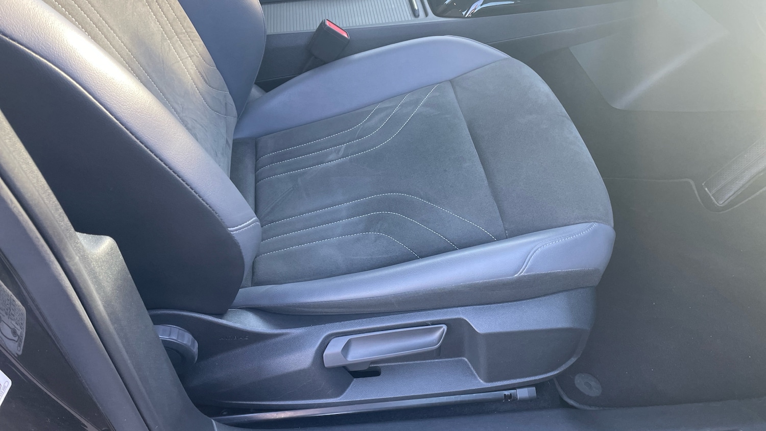 Used Volkswagen ID.4 2022 for sale - 76384916: Photo 36