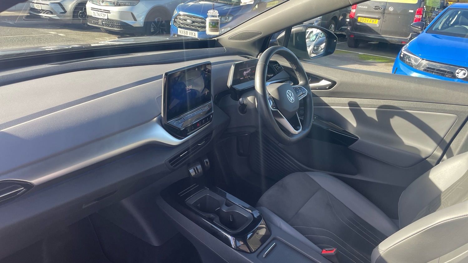 Used Volkswagen ID.4 2022 for sale - 76384916: Photo 9