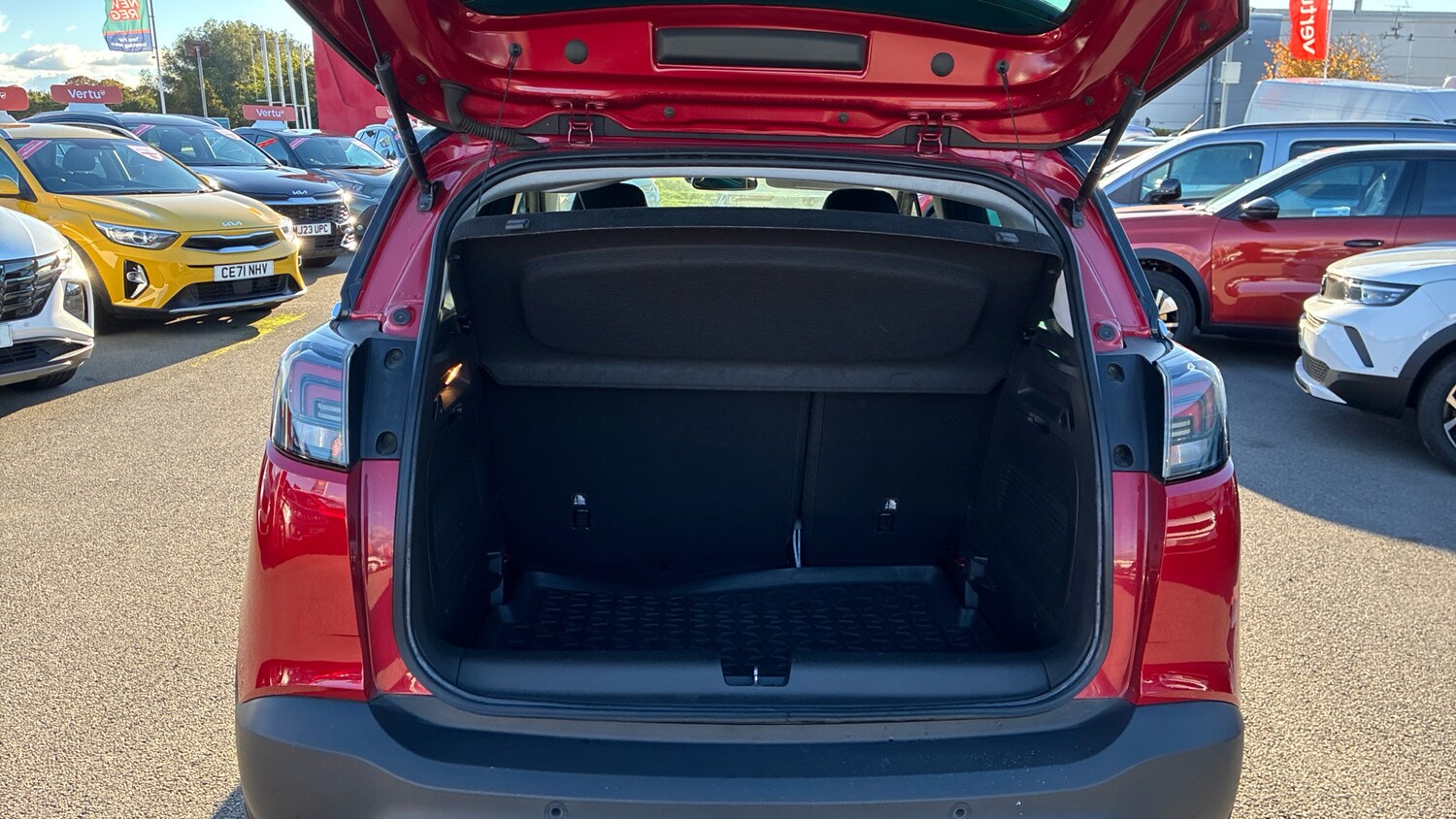 Used Vauxhall Crossland 2022 for sale - 76364348: Photo 4