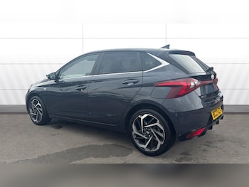 Used Hyundai i20 2023 for sale - 79430439: Photo