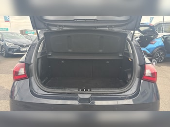 Used Hyundai i20 2023 for sale - 79430439: Photo