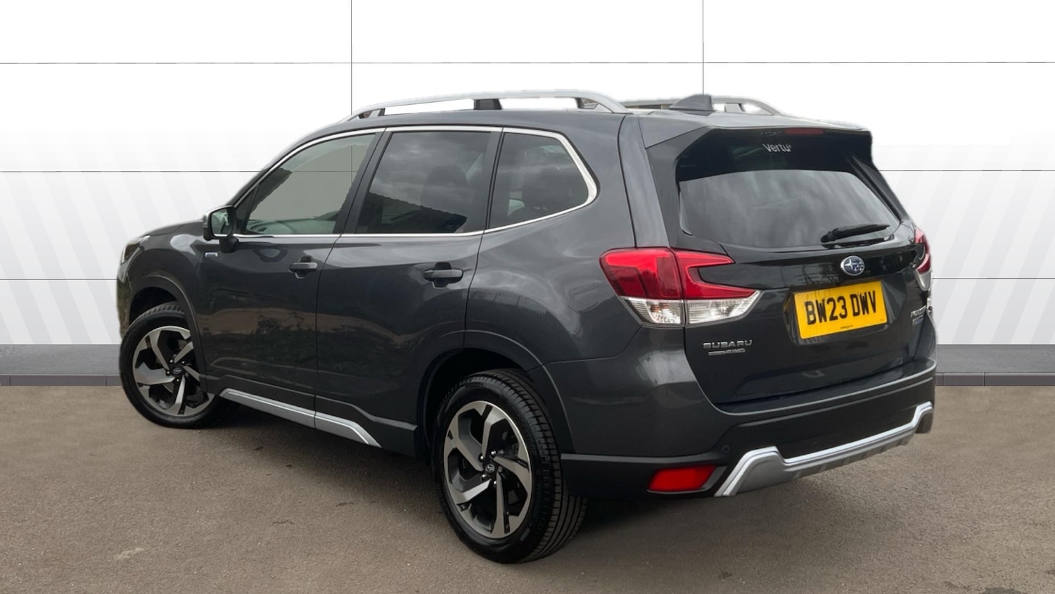 Used Subaru Forester 2023 for sale - 77357151: Photo 2