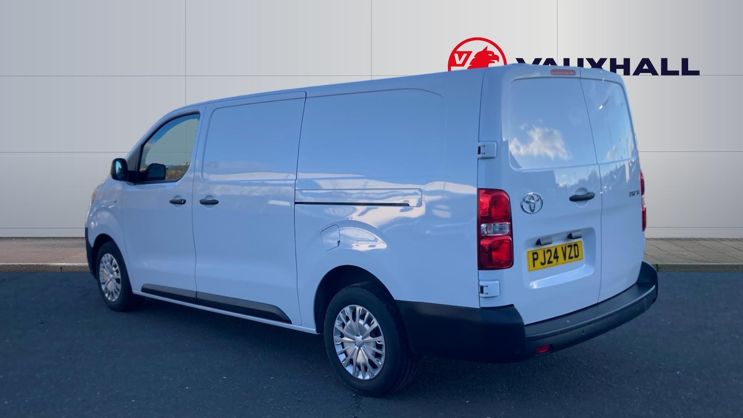 Used Toyota ProAce 2024 for sale - 77570508: Photo 2