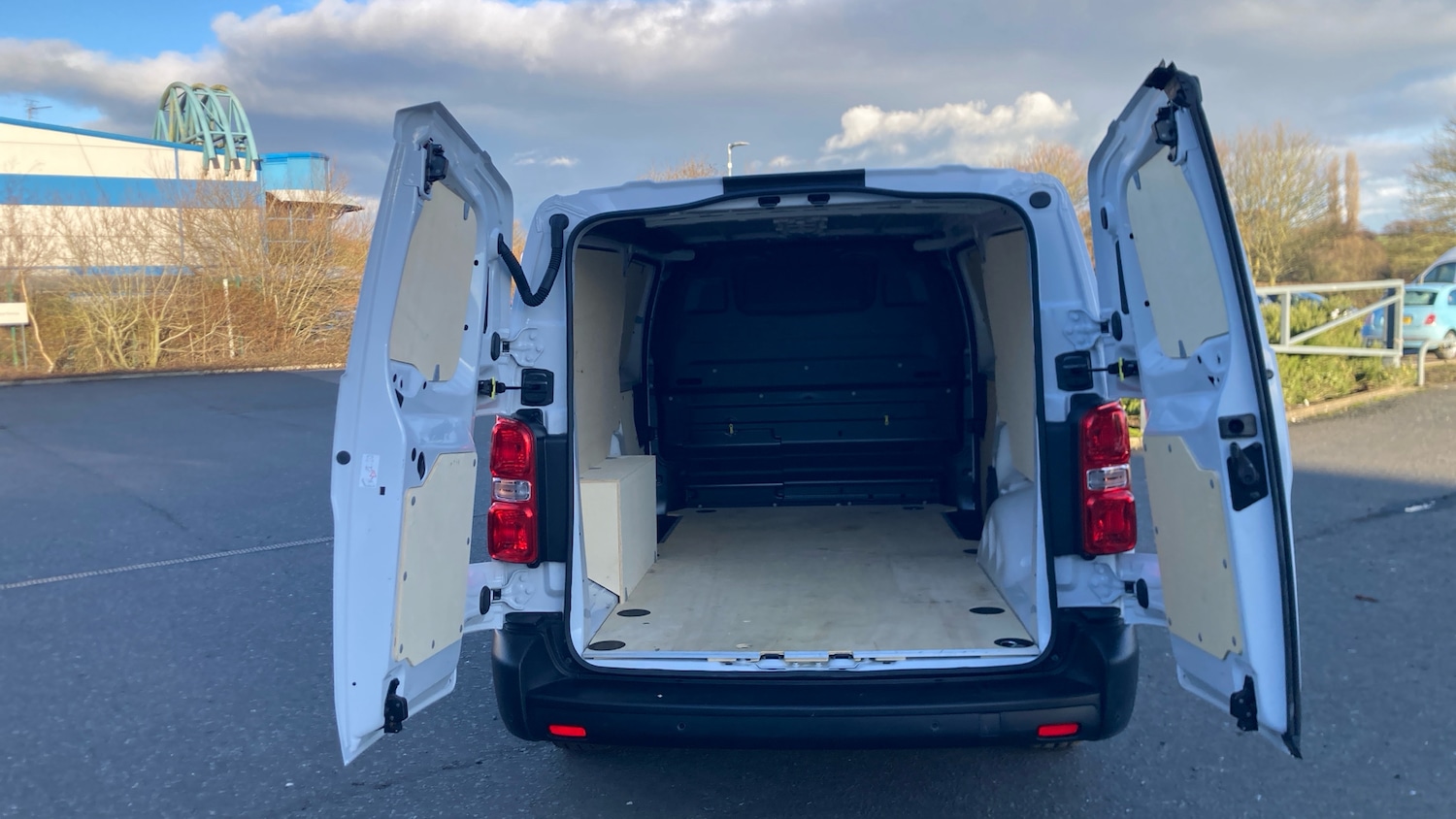 Used Toyota ProAce 2024 for sale - 77570508: Photo 3
