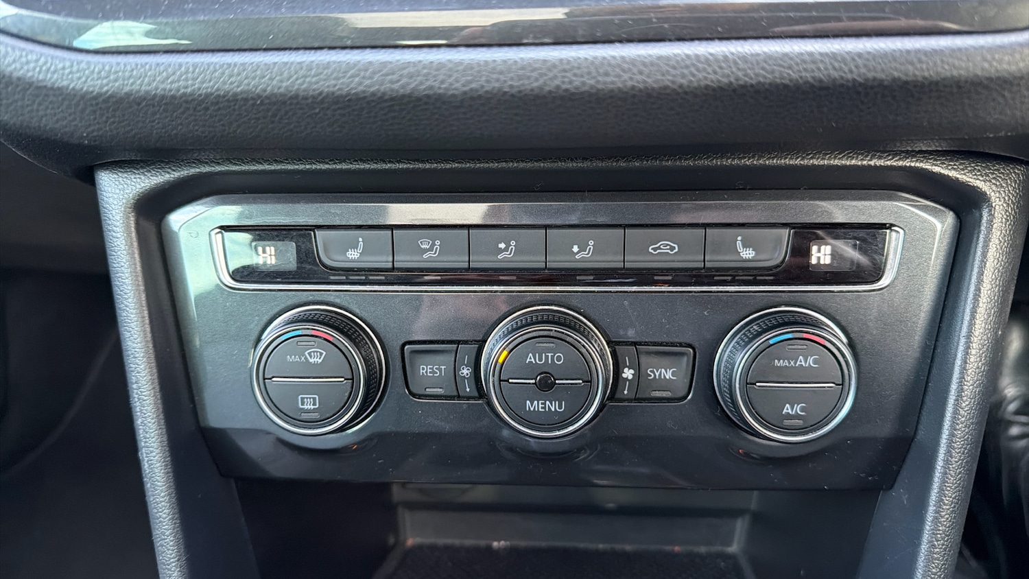 Used Volkswagen Tiguan 2019 for sale - 77260748: Photo 33