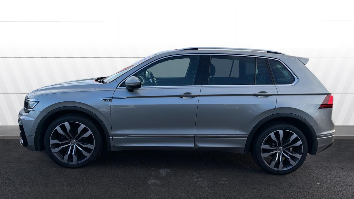 Used Volkswagen Tiguan 2019 for sale - 77260748: Photo 5