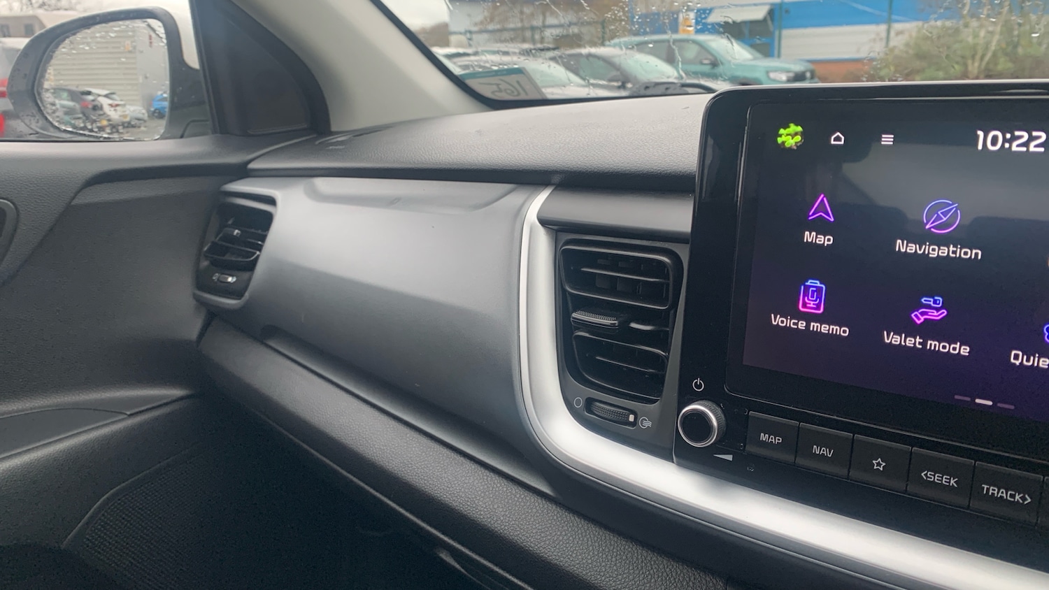 Used Kia Stonic 2024 for sale - 77543490: Photo 42