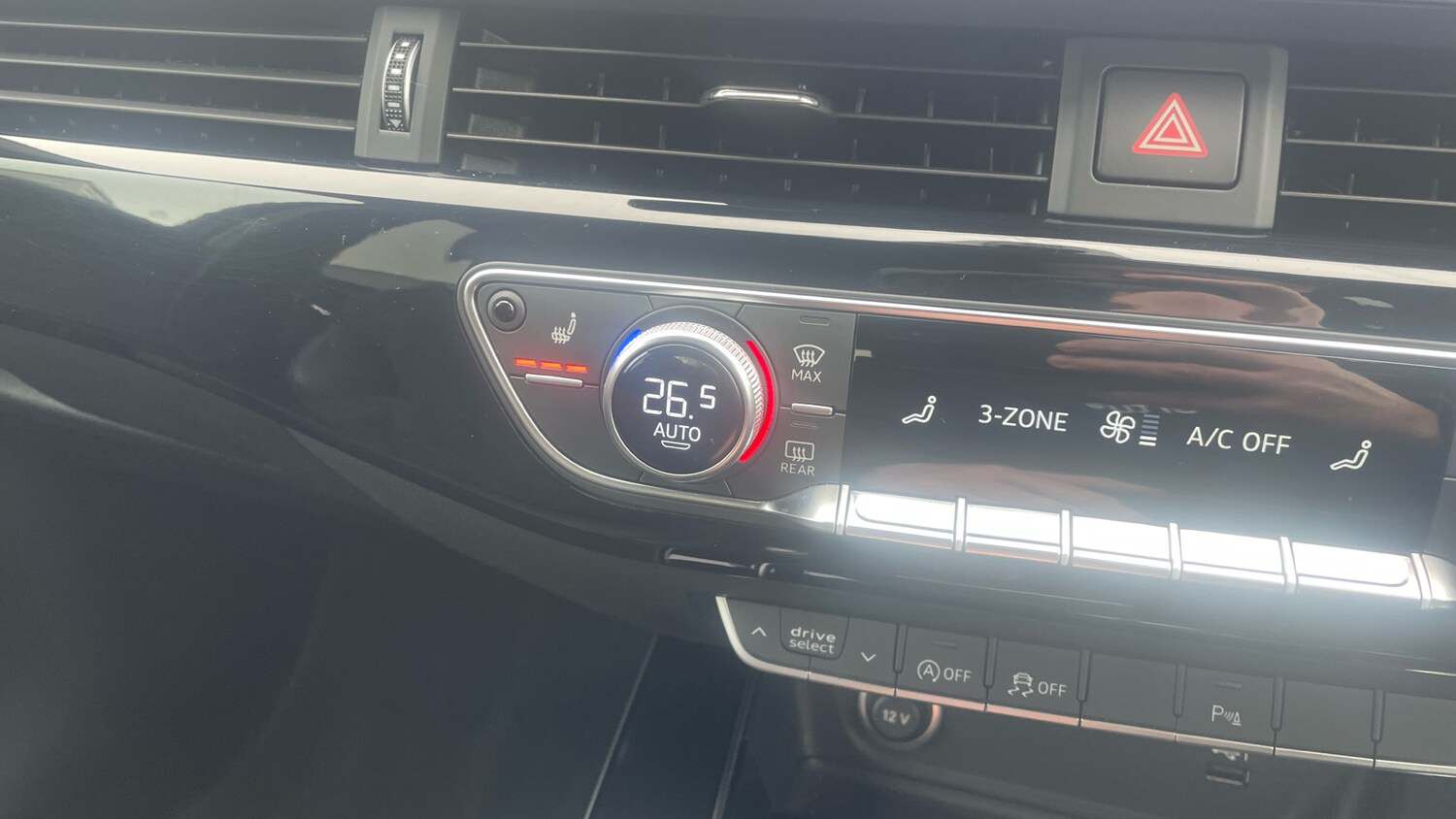 Used Audi A4 2020 for sale - 78144180: Photo 32