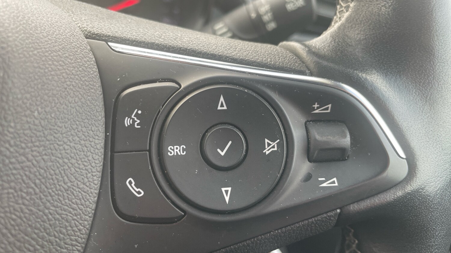 Used Vauxhall Crossland 2022 for sale - 76957385: Photo 20