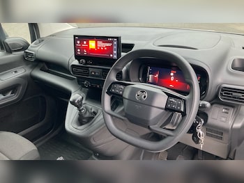Used Vauxhall Combo 2024 for sale - 76305253: Photo 2
